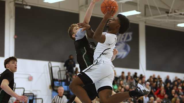 De La Salle vs. Salesian first half by Dennis Lee at Contra Costa College 2-23-24022320248